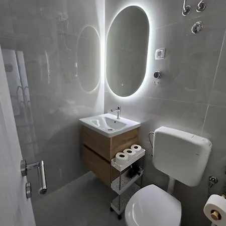 Stari Ii Apartment *